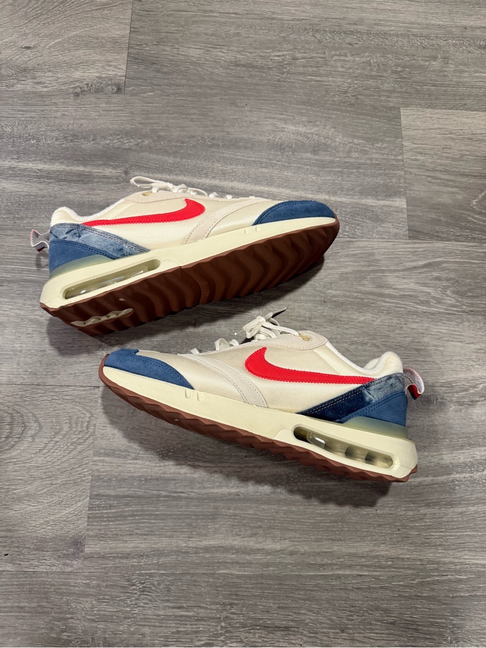Nike Air Max Dawn Coconut Milk Track Red Mens Size 10.5 US DV1487-162